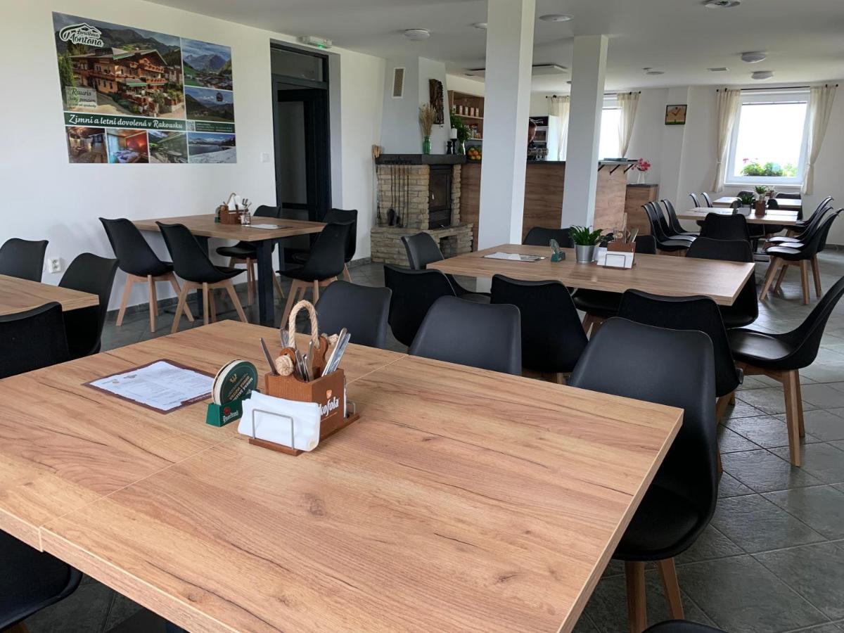 Restaurace A Penzion Gansberg Cotkytle Buitenkant foto